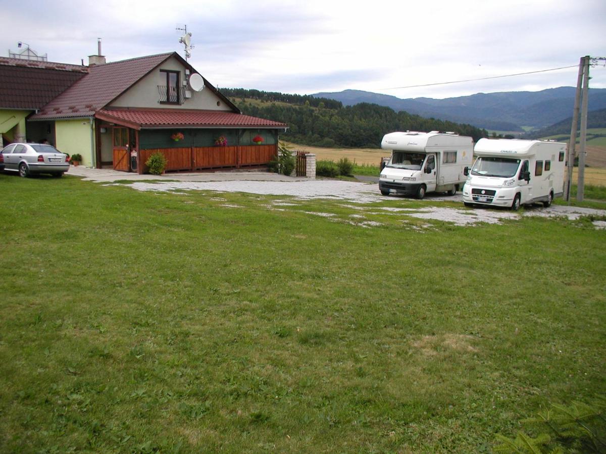 Hotel Penzion Dreveník Spišské Podhradie Exterior foto