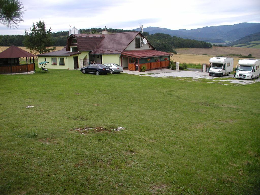 Hotel Penzion Dreveník Spišské Podhradie Exterior foto