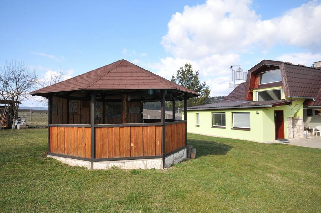 Hotel Penzion Dreveník Spišské Podhradie Exterior foto