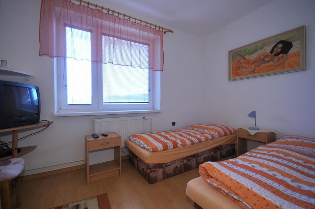 Hotel Penzion Dreveník Spišské Podhradie Exterior foto